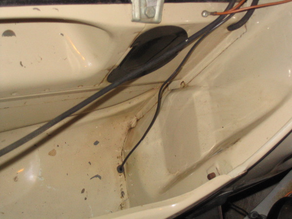 Routing horn wiring